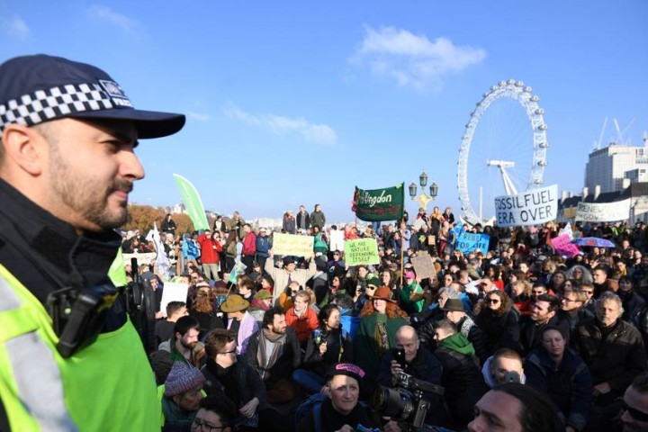 Dozens Arrested after Climate Protest Blocks Five London Bridges